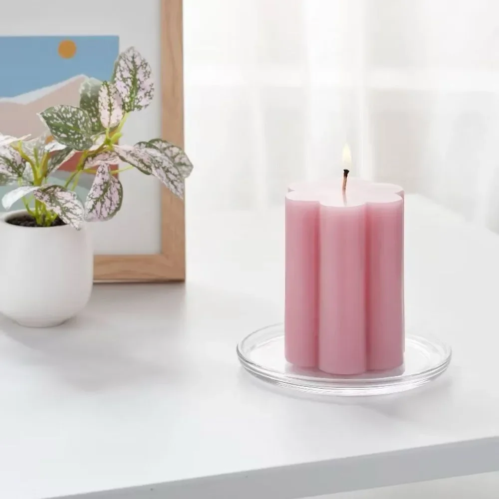 NWT Set of 2 Candles, Fun Flower and Tiered Cylindrical Candle